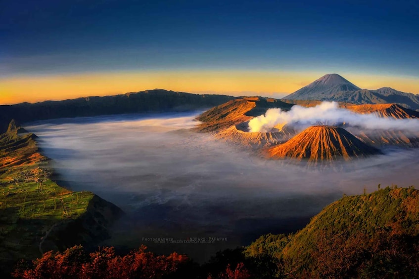 Picture 4 for Activity Yogyakarta: Tumpaksewu, Bromo, Ijen, Drop Bali All Inclusive