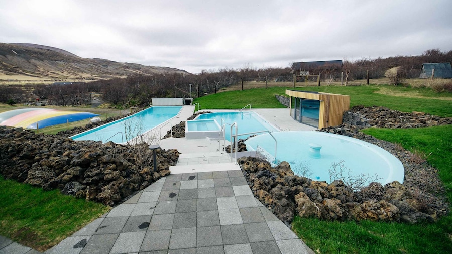 Lindin: Geothermal Bath