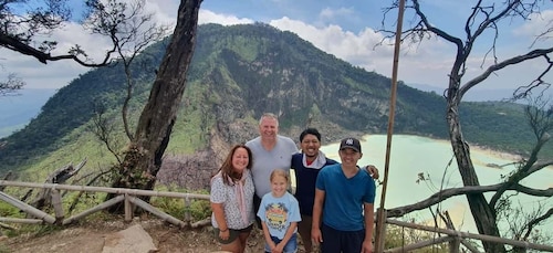 Volcano, Hot Spring, Mud Swimming, & Tea Tour all included