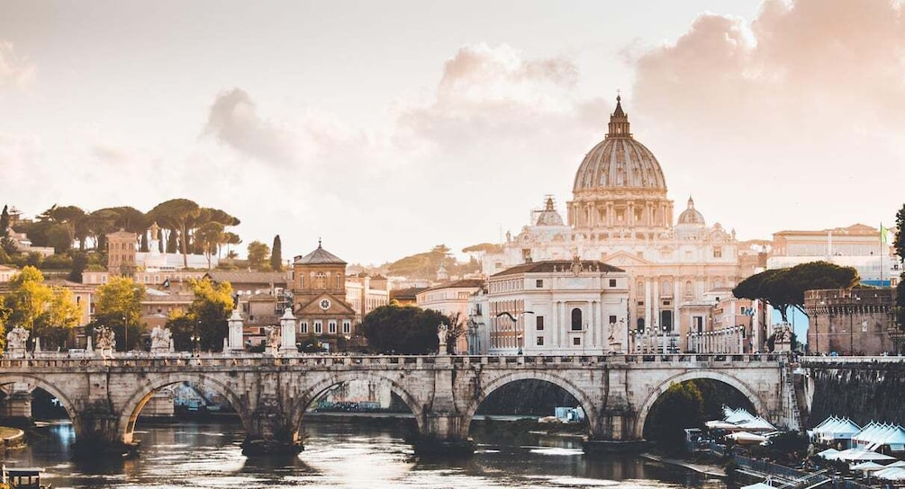 Picture 14 for Activity Rome: St.Peter's Basilica with Underground & Optional Dome