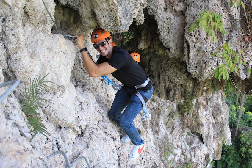 Picture 2 for Activity Santiago,Nuevo León: IBO Vía Ferrata en Cola de Caballo