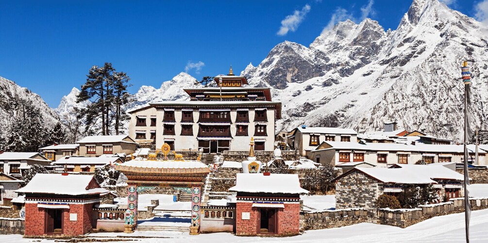 2 weeks Buddhist Monastery Retreats in Tengboche Nepal