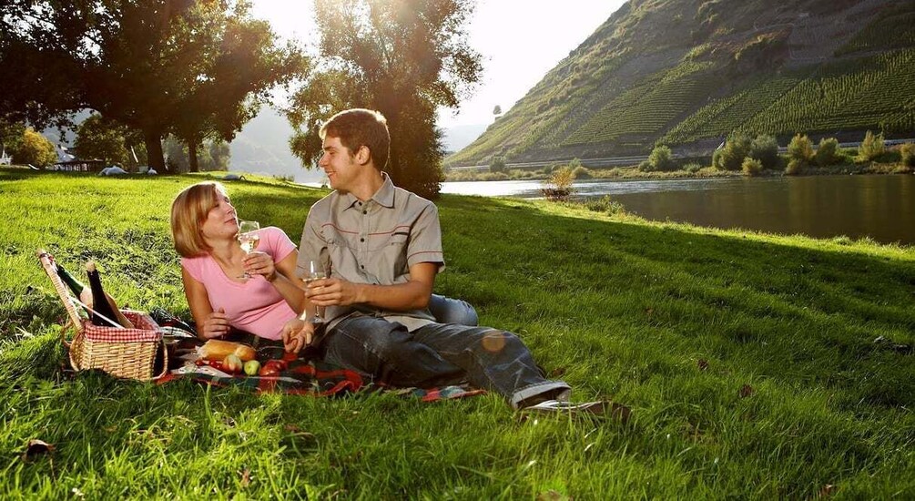 Picture 1 for Activity Mosel: Bike and Boat Tour with Picnic and Wine Tasting