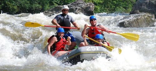 De Colombo: excursion d'une journée en rafting à Kitulgala