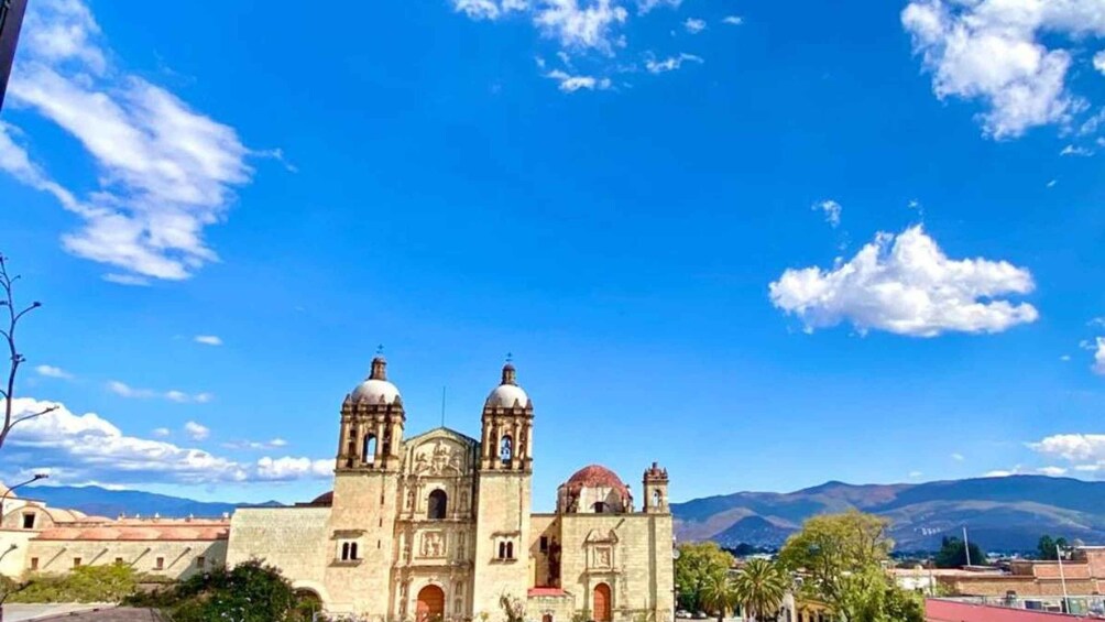 Picture 4 for Activity Oaxaca: Downtown & Santo Domingo Temple Walking Tour