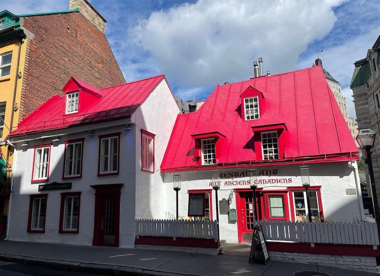 Picture 3 for Activity Quebec City: Historic District Walking Tour (2h)