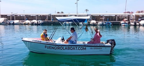 Fuengirola pas de bateau de licence de 2 À 4 Heures