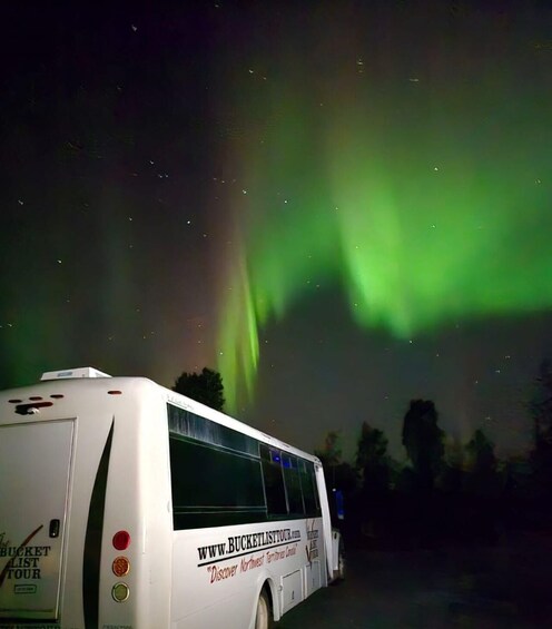 Picture 2 for Activity From Yellowknife: Aurora Borealis Tour with Cozy Cabin Base