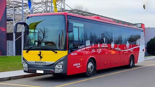 Modène : Transfert aller-retour en bus vers le musée Ferrari de Maranello