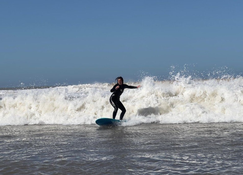 Picture 3 for Activity Beginners friendly surf in uncrowded spots