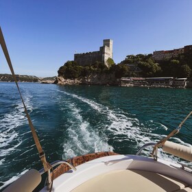 Portovenere: ทัวร์ล่องเรือ Lerici พร้อมเครื่องดื่มเรียกน้ำย่อยบนเรือ