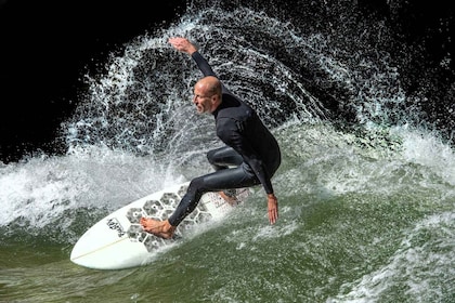 Eisbachwelle: Surfing in the centre of Munich - Germany