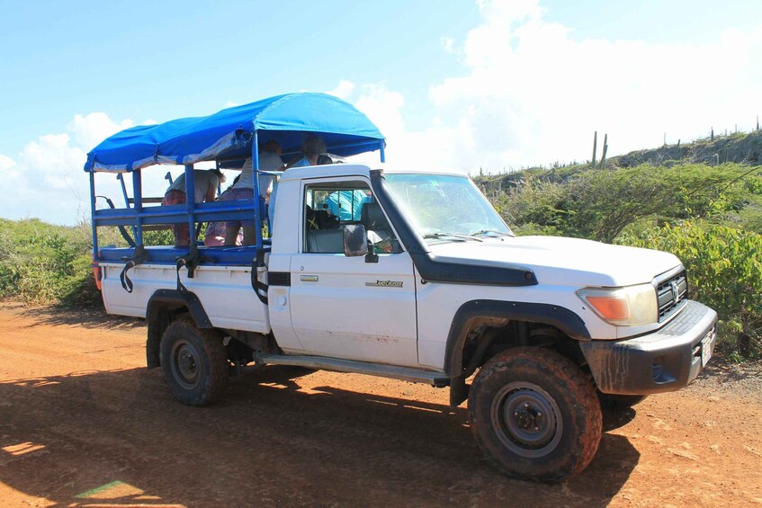 Picture 1 for Activity Willemstad: Guided Beach Hopping Tour by Bus or Jeep