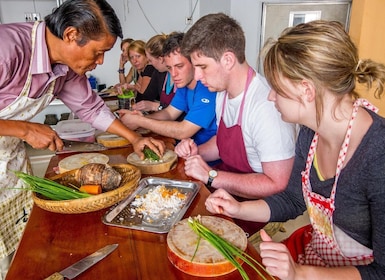 Siem Reap: Morning Cooking Class & Market Tour