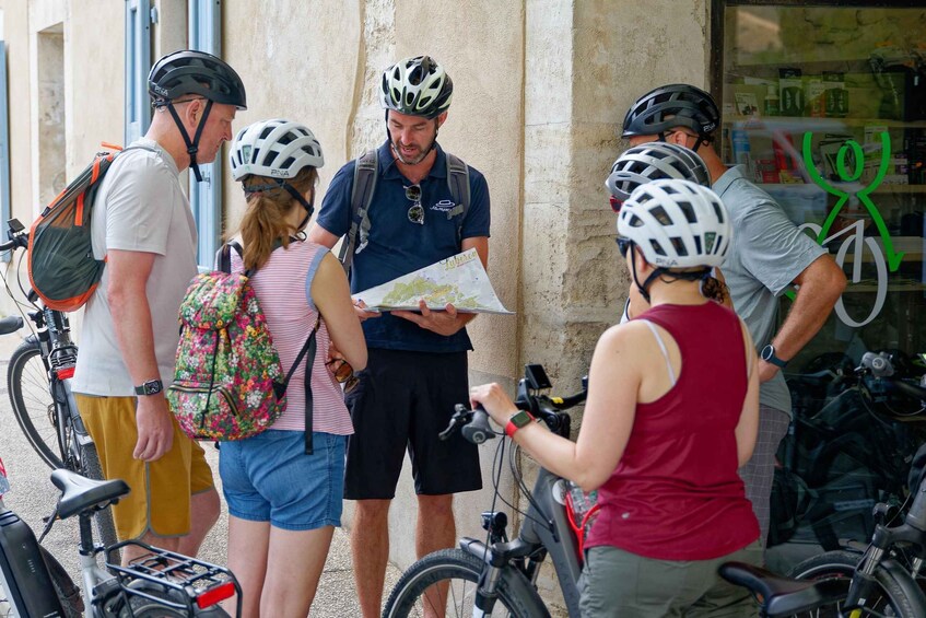 Picture 1 for Activity From Avignon: Full-Day E-Bike Tour in the Luberon Region