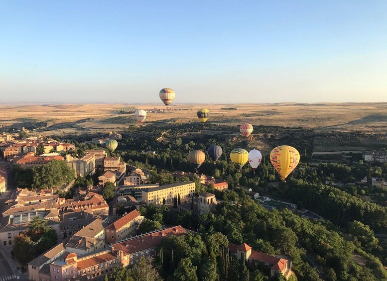 Picture 4 for Activity Toledo: Balloon Ride with Transfer Option from Madrid