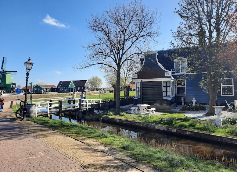 Picture 2 for Activity Zaanse Schans, Cheese farm, Volendam and Marken