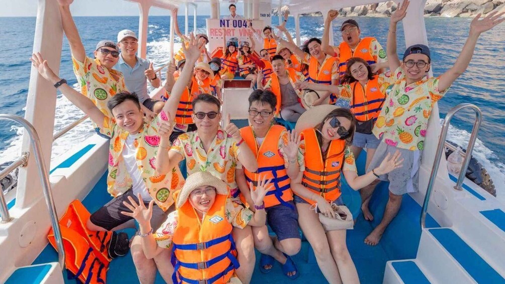 Picture 6 for Activity From Mui Ne: Vinh Hy Bay Day Tour Snorkeling & Fishing Tour