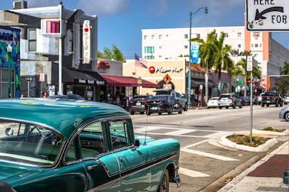 Miami: Little Havana Wow Walking Tour - Small Group Size