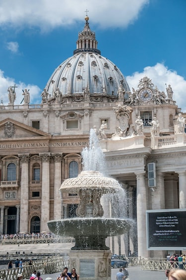 Rome: St. Peter's Basilica Tour, Papal Tombs Guieded tour