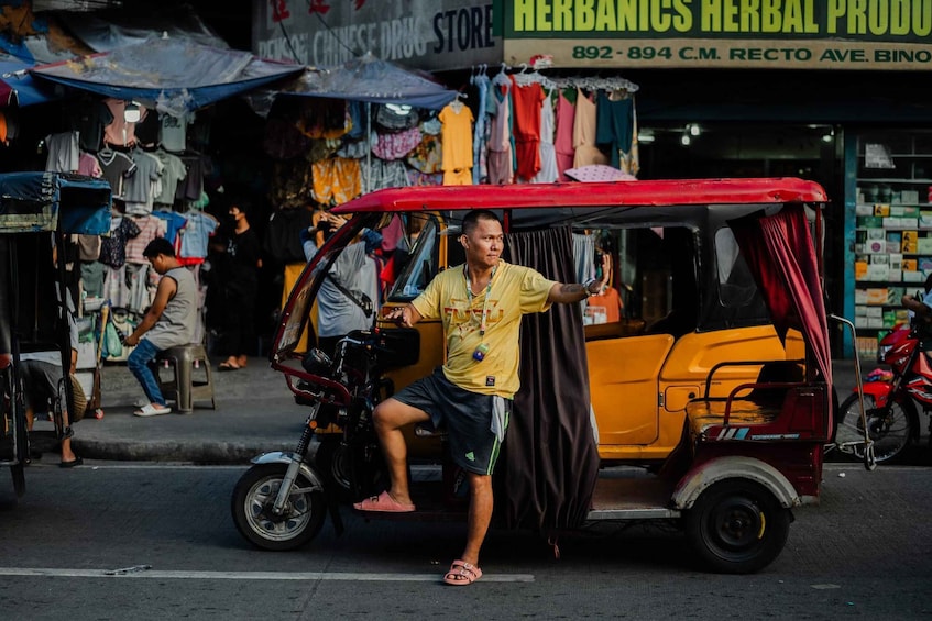 Picture 1 for Activity Manila: Guided Tuk Tuk Ride