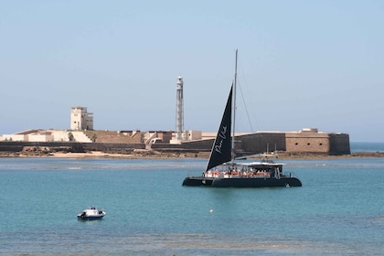 Cádiz: Katamaran-tur i Cadiz-bugten med vært