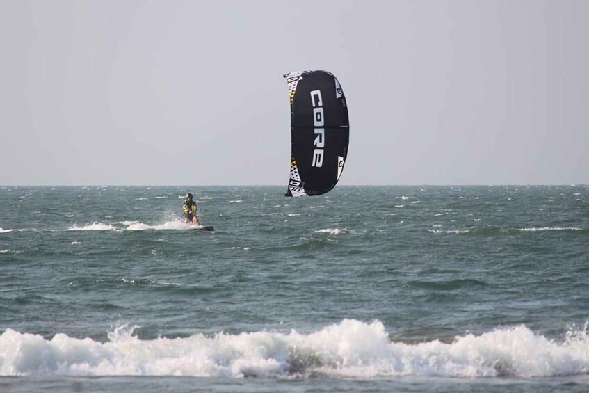 Picture 3 for Activity Cartagena: Private Kitesurfing Classes