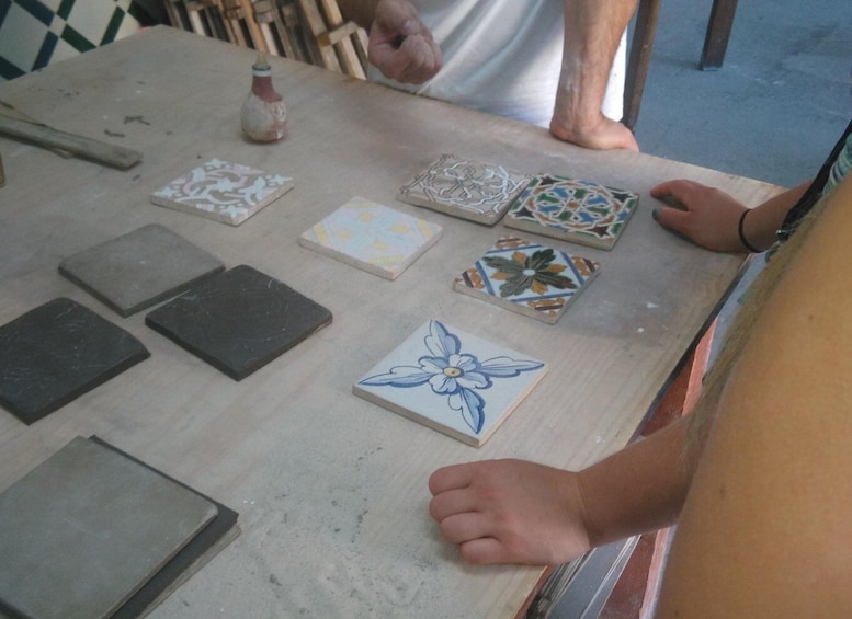 Picture 2 for Activity Portuguese Tiles and Wine History - Private Tour
