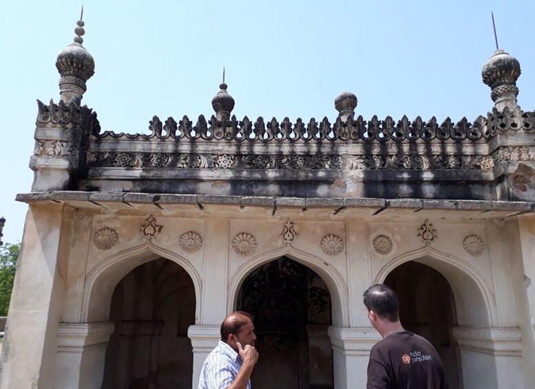 Picture 4 for Activity Hyderabad: Heritage Walking Tour of Old City and Charminar