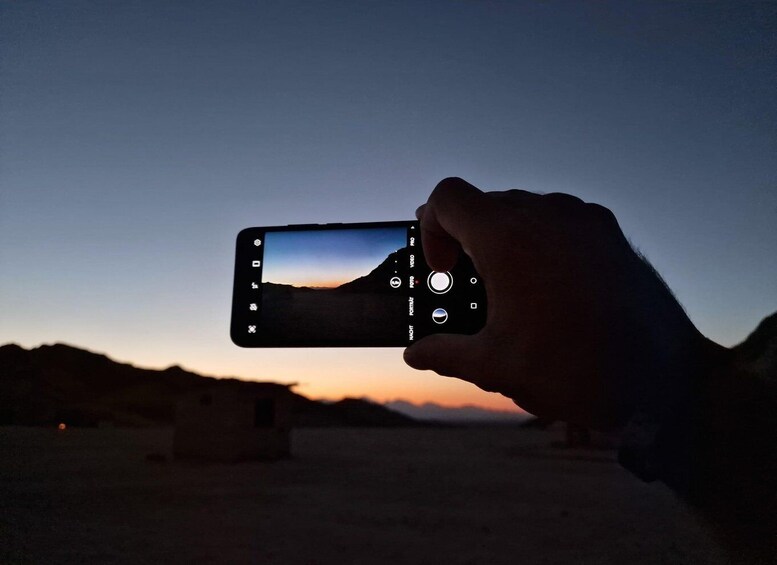 Picture 16 for Activity Makadi Bay: Desert Stargazing Adventure by Jeep with Dinner