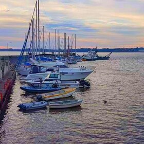 Experiencia de recorrido en barco compartido - Colonia del Sacramento