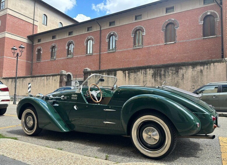 Picture 7 for Activity Milan: City Highlights Private Tour by Vintage Car