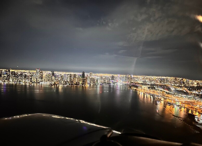 Picture 16 for Activity Miami: Romantic 1-Hour Private Flight Tour with Champagne