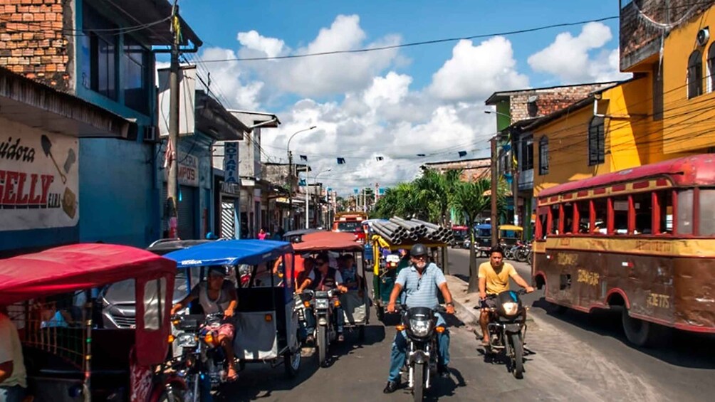 Picture 5 for Activity Iquitos: Belen Market and Venice Loretana Guided Tour