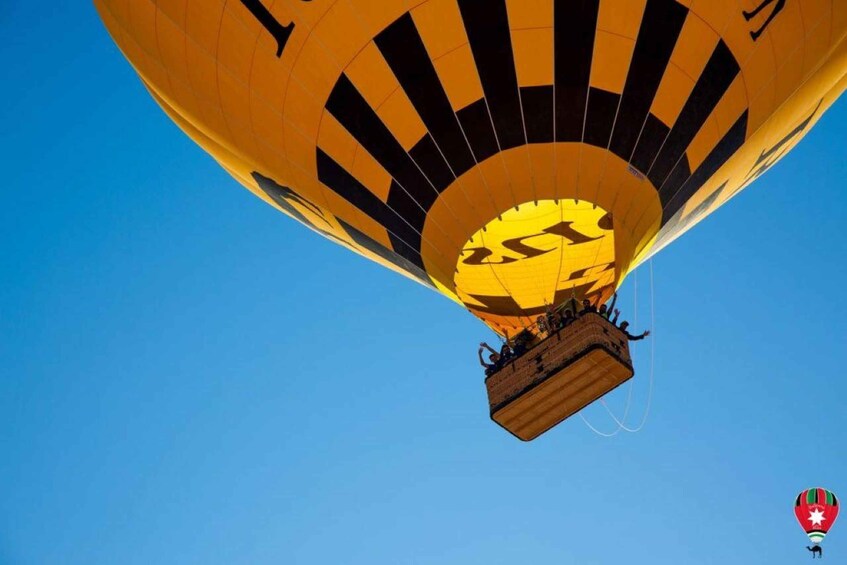 Picture 3 for Activity Wadi Rum: Balloons Over Rum