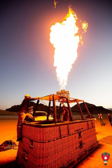 Picture 2 for Activity Wadi Rum: Balloons Over Rum