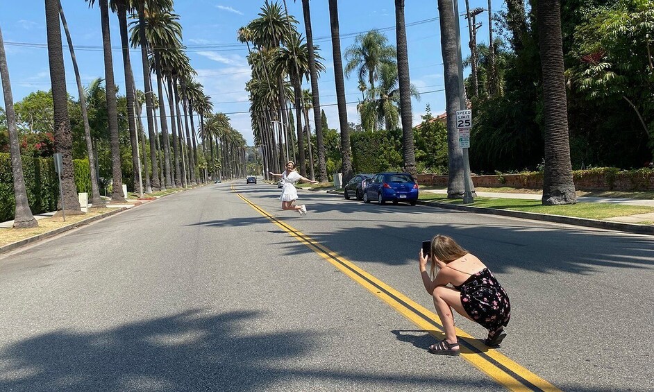 Picture 11 for Activity LA VIP Tour : Beverly Hills, Sunset Strip, & Hollywood Sign!