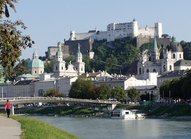 Salzburg 2.5-Hour Walking Tour: Mozart, Old Town & More