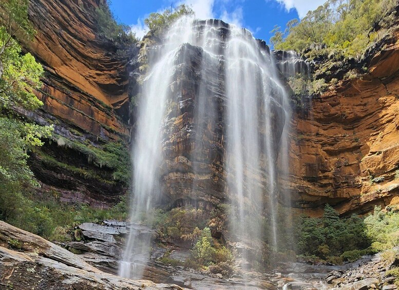 From Sydney: Blue Mountains Tour with Waterfall Walk & Lunch