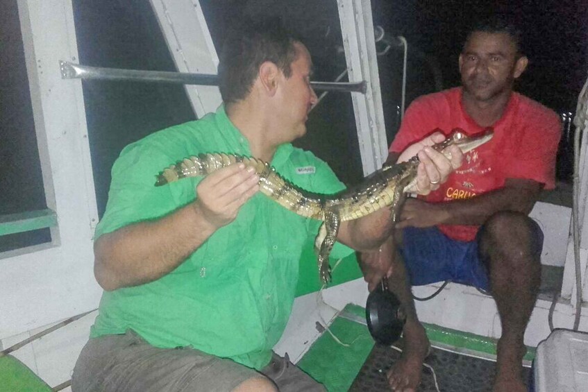 Picture 5 for Activity Manaus: Piranha Fishing and Alligator Watch Evening Tour