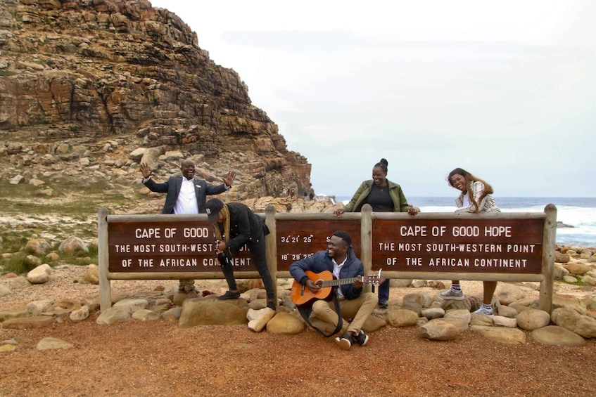 Picture 4 for Activity Table Mountain, Boulders Penguins & Cape point Private Tour