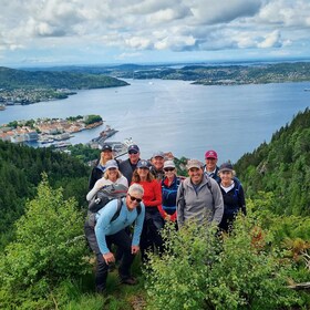 Bergen: Mountain hike on top of Bergen - Public tour