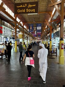 Walking Tour in Dubai. Souks, museums, Local Food Testing