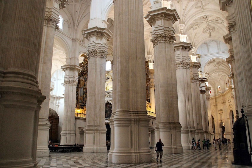 Picture 2 for Activity Granada: Royal Chapel and Cathedral Private Tour with ticket