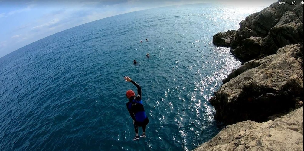 Alicante: Private Guided Coasteering Trip