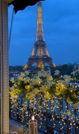 Picture 1 for Activity Cosy private romantic dinner in front of the Eiffel Tower