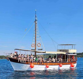 Fažana: Brijuni Islands Cruise with Peacock Island Stop