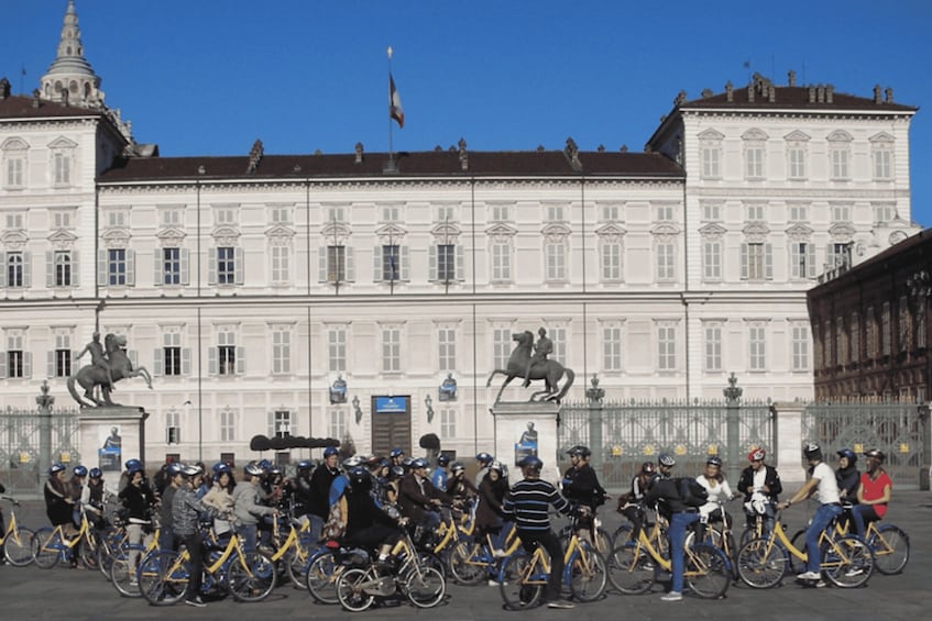 Picture 2 for Activity Turin: E-Bike Sightseeing Tour. Centre and views from above