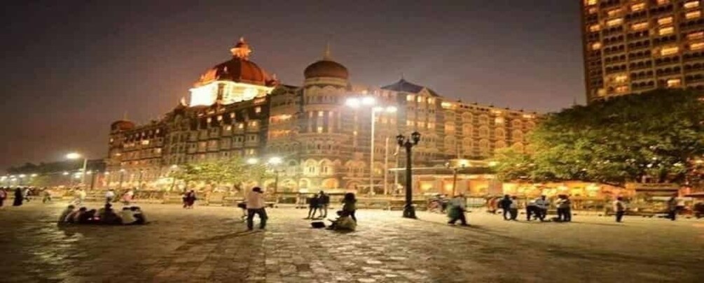 Picture 7 for Activity Mumbai: Private Night Sightseeing Tour with Pickup and Drop