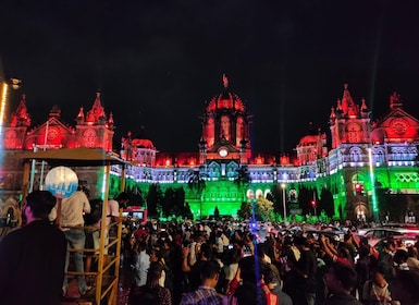 Mumbai: Best Private Nightlife Sightseeing Tour with Food